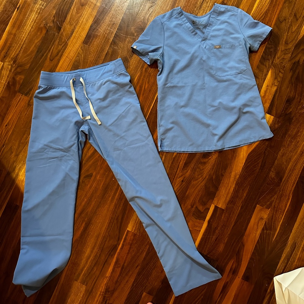 Figs S scrubs